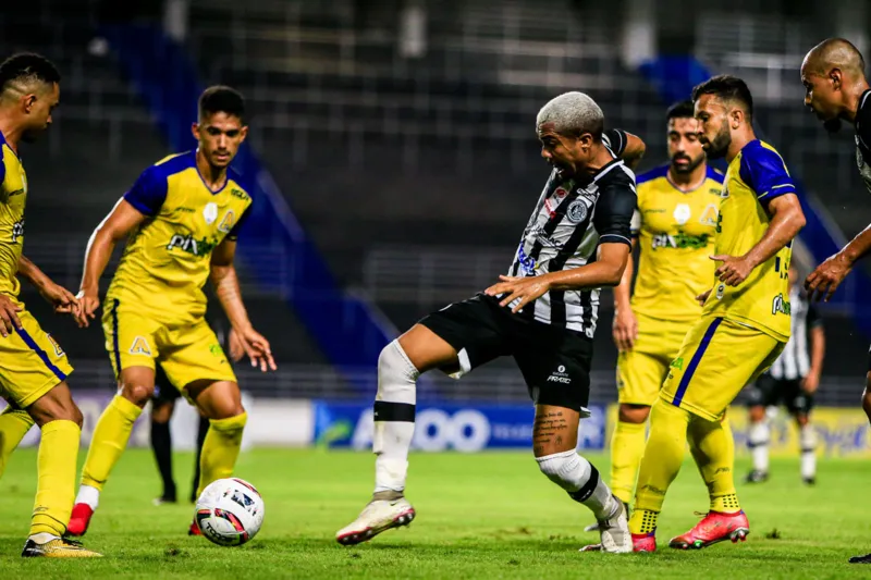 Em noite inspirada de Deola, ASA empata com o Aliança pela 3ª rodada do Alagoano: 1 a 1