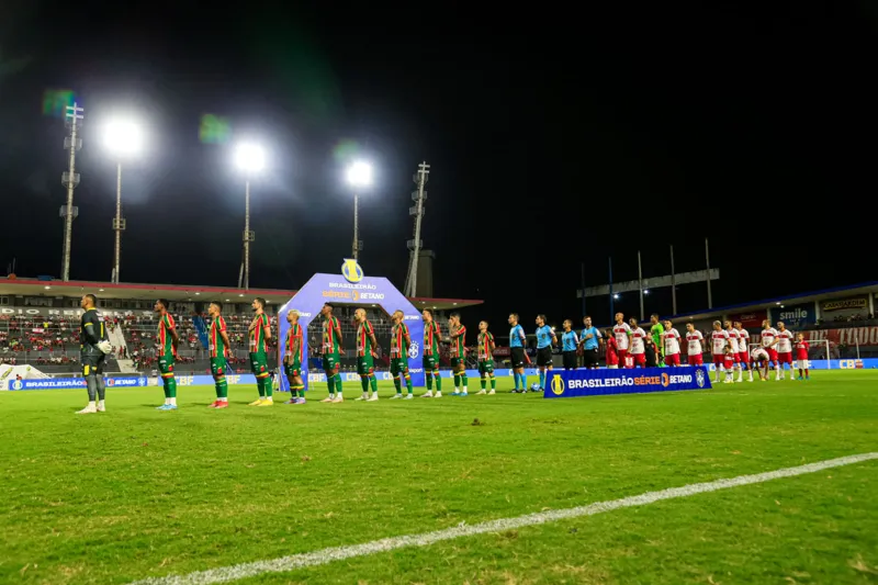 CRB perde pênalti e fica só no empate com o Sampaio, pela Série B: 0x0