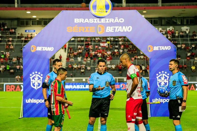 CRB perde pênalti e fica só no empate com o Sampaio, pela Série B: 0x0