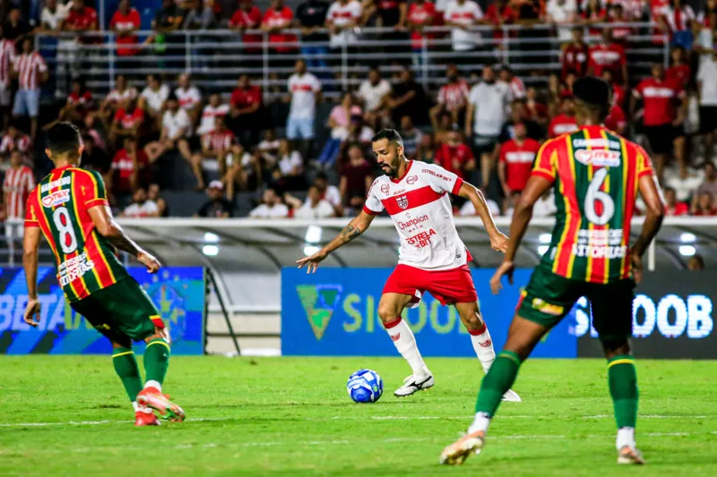 Anselmo segue como desfalque no CRB