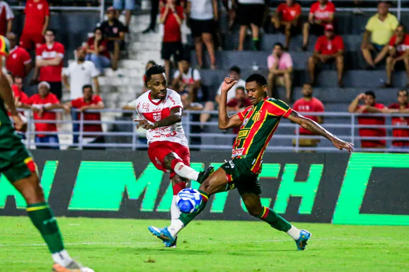 CRB perde pênalti e fica só no empate com o Sampaio, pela Série B: 0x0