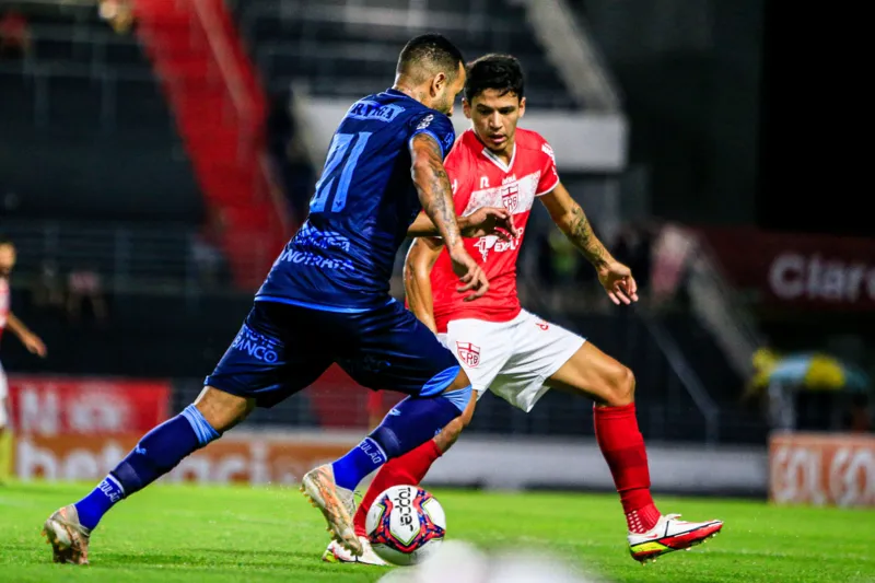 CRB e CSA empataram sem gols no returno. Será que um dos dois clubes conquistará o acesso?