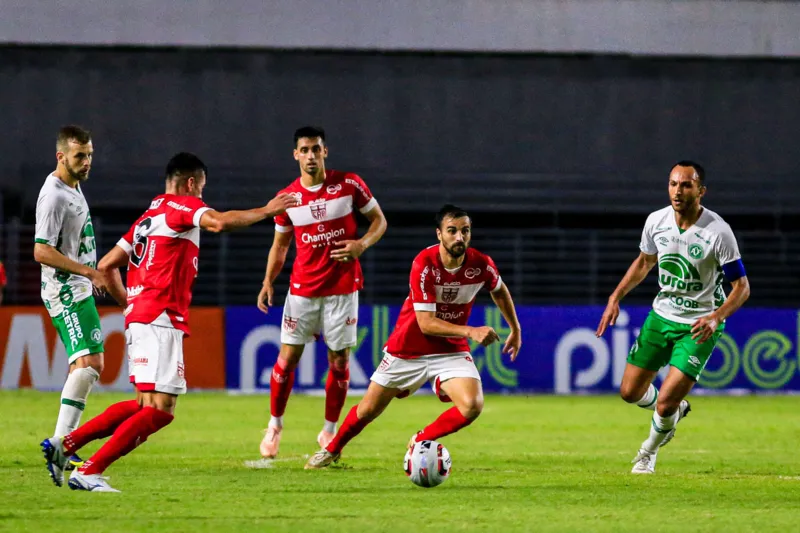 Mais um momento de CRB X Chapecoense