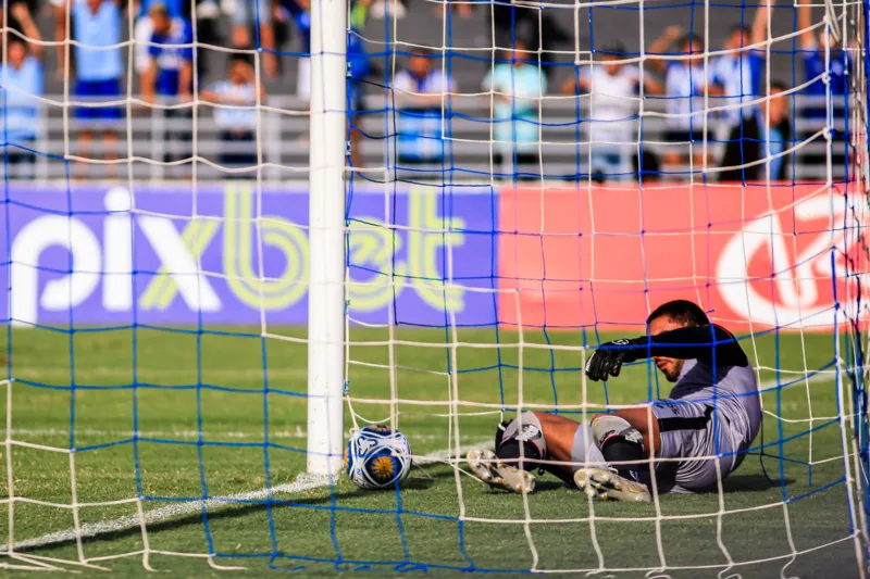 CSA joga bem, bate o Vitória e lidera Grupo B da Copa do Nordeste: 3x1