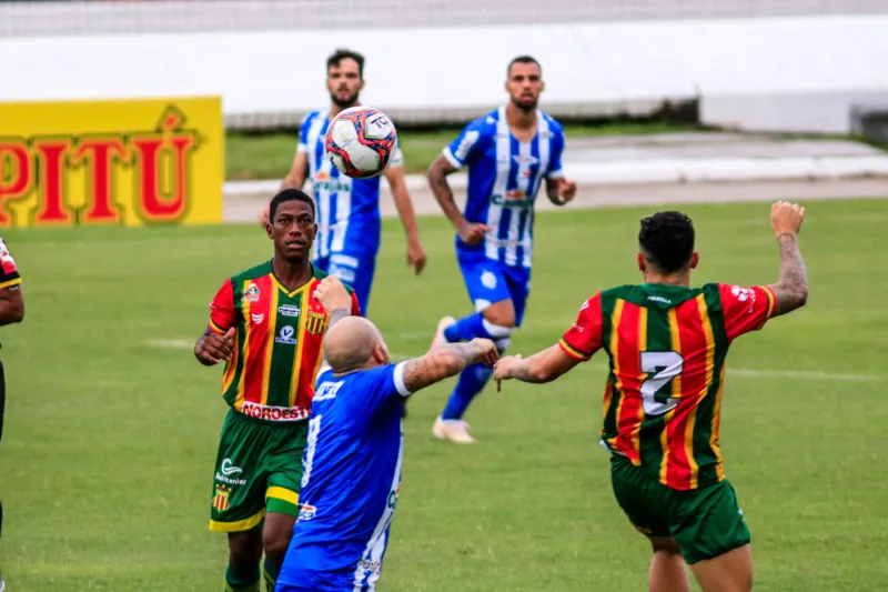 CSA fica no empate por zero a zero com o Sampaio e segue sem vencer na Série B