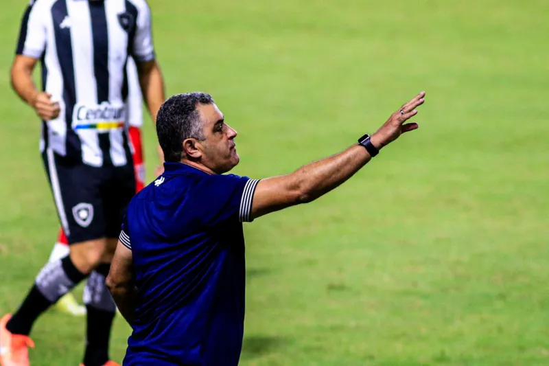 CRB vence Botafogo de virada, no Rei Pelé, e chega ao G-4 da Série B: 2 a 1