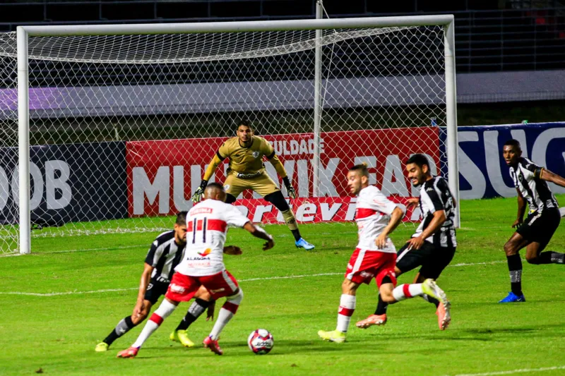CRB vence Botafogo de virada, no Rei Pelé, e chega ao G-4 da Série B: 2 a 1