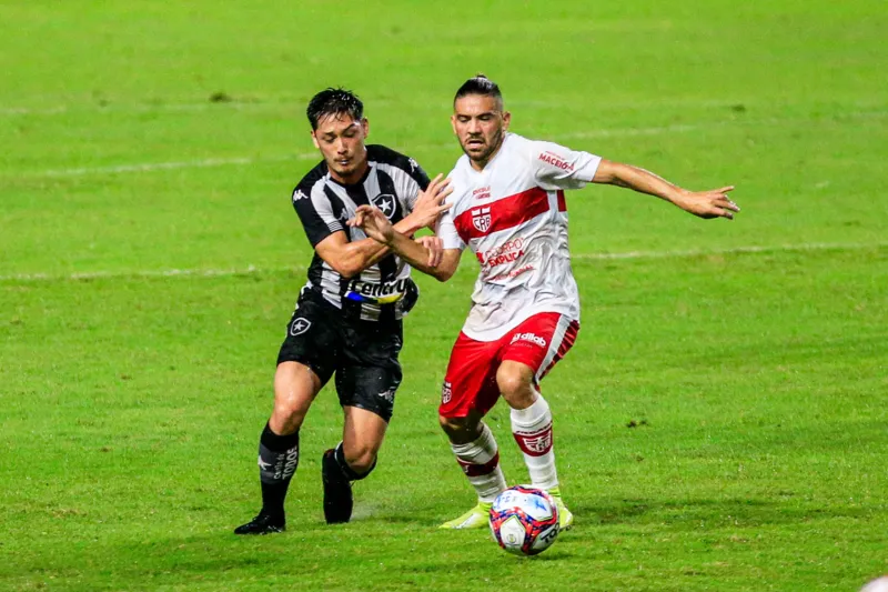 CRB venceu o Botafogo no primeiro turno por 2 x 1