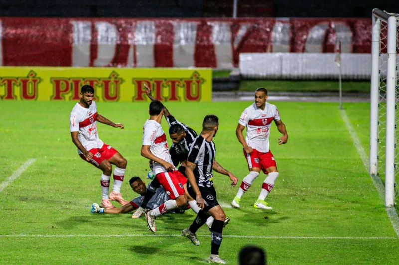 CRB vence Botafogo de virada, no Rei Pelé, e chega ao G-4 da Série B: 2 a 1