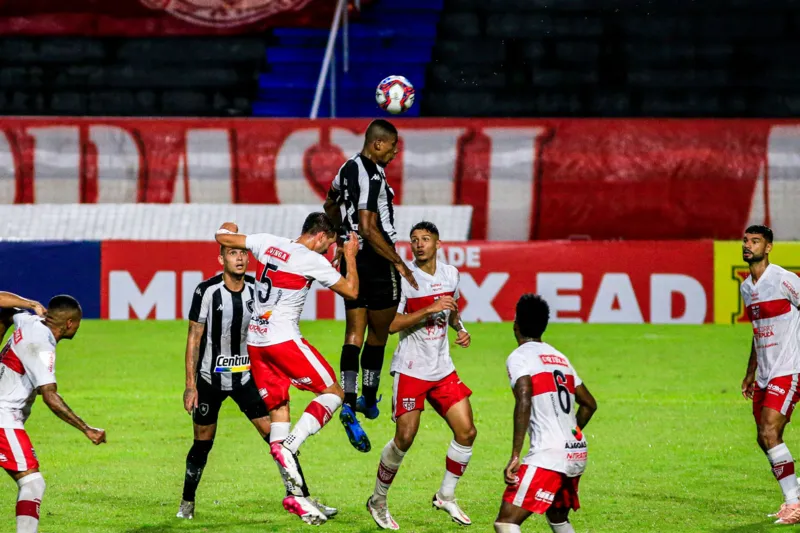 CRB vence Botafogo de virada, no Rei Pelé, e chega ao G-4 da Série B: 2 a 1