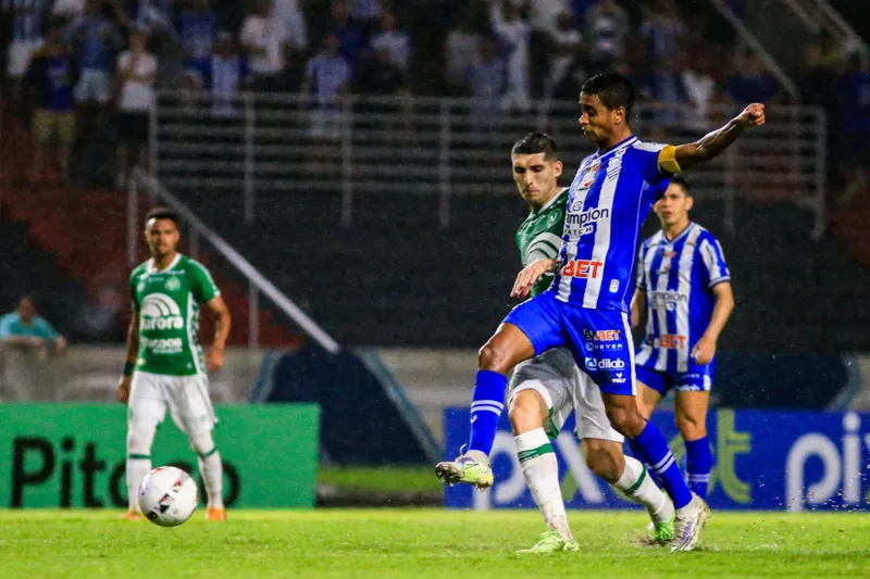 No finalzinho, CSA deixa escapar a vitória sobre a Chape e fica na 11ª posição na tabela: 1 a 1