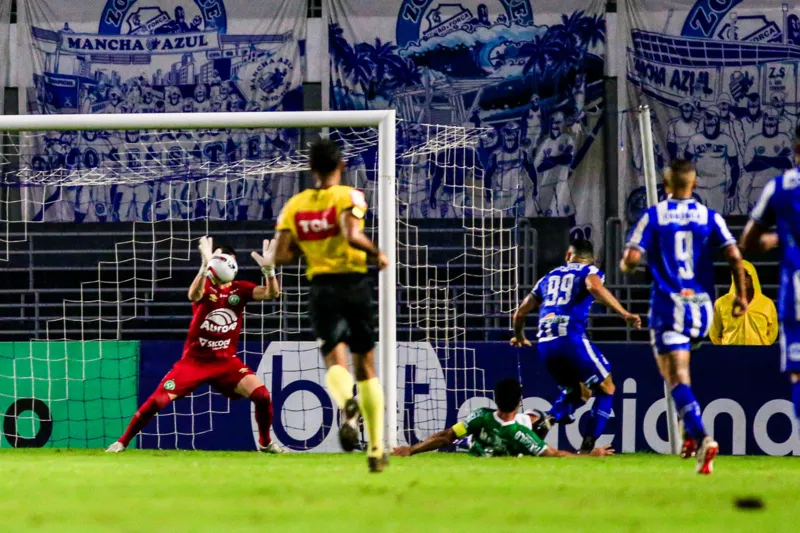 No finalzinho, CSA deixa escapar a vitória sobre a Chape e fica na 11ª posição na tabela: 1 a 1