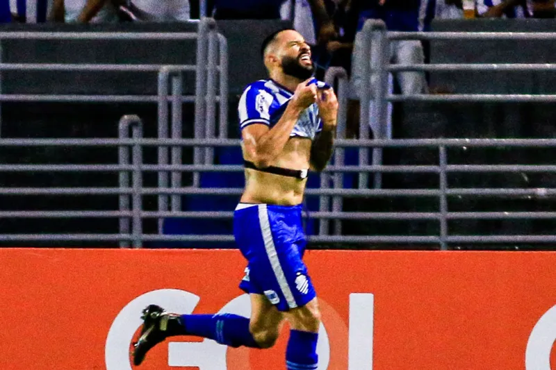 Rodrigo Rodrigues viveu bom ano, apesar da queda do Azulão para Série C