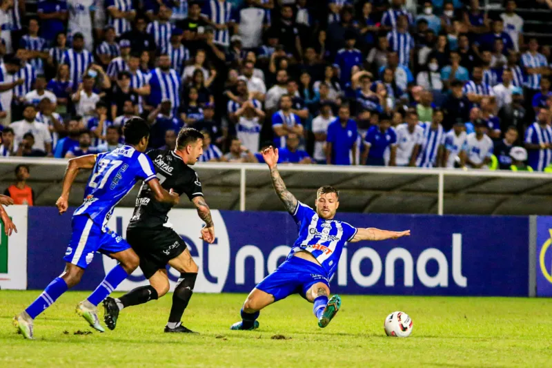 No último jogo dentro de casa, CSA acabou sendo derrotado pela Ponte Preta