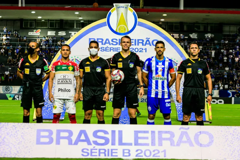 CSA atropela o Brusque, se aproxima do G-4, com 45 pontos, e fica colado ao CRB: 4 a 1