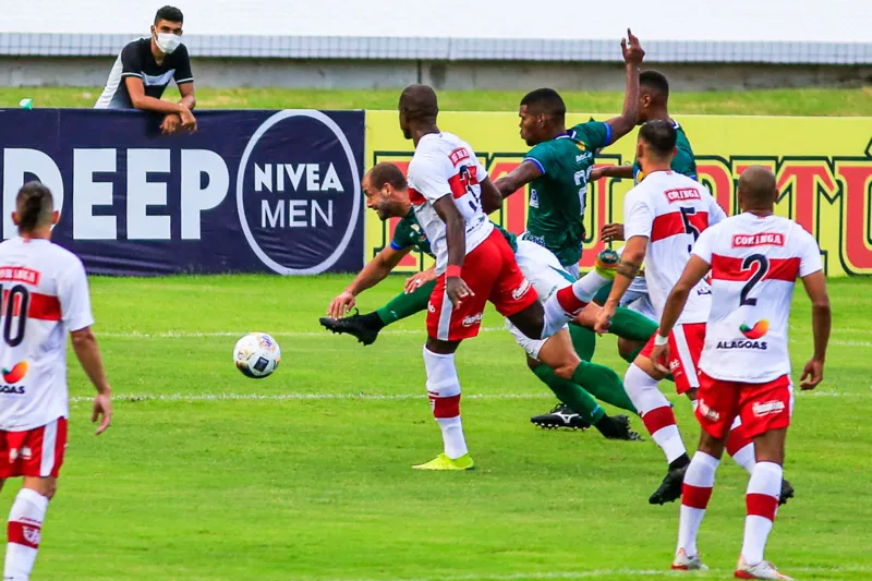CRB fica no empate com o Altos-PI e enfrenta o Bahia na próxima fase do Nordestão: 1 a 1
