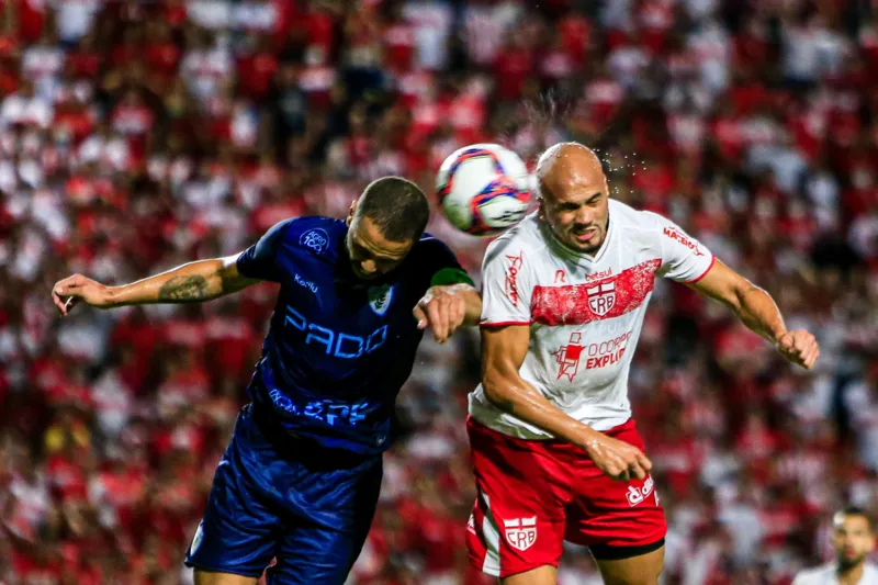 Negueba decide, CRB vence o Londrina por 1 a 0 e se mantém vivo na briga pelo acesso
