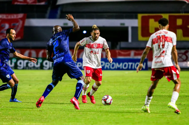 Negueba decide, CRB vence o Londrina por 1 a 0 e se mantém vivo na briga pelo acesso