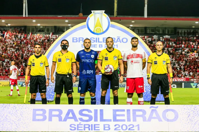 Negueba decide, CRB vence o Londrina por 1 a 0 e se mantém vivo na briga pelo acesso