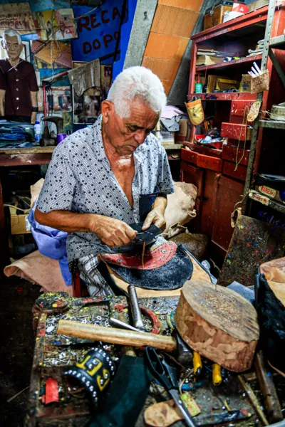 Beto de Meirus, o artista alagoano que se diz "Escravo do Amor"