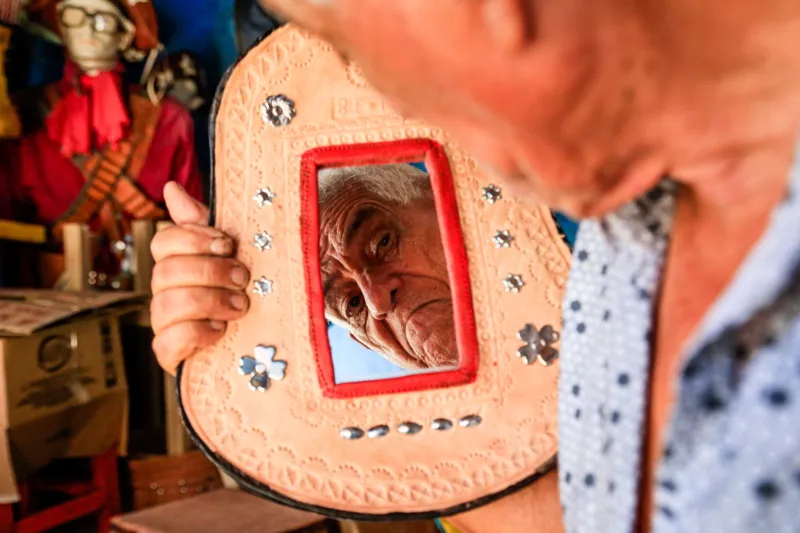 Beto de Meirus, o artista alagoano que se diz "Escravo do Amor"