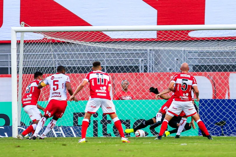 Com gol de Anselmo Ramon, CRB vence Vila Nova e deixa o Z4 da Série B: 1 a 0