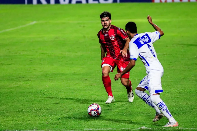CRB bate o Confiança por 3 a 2 e conquista a primeira vitória em casa na Série B