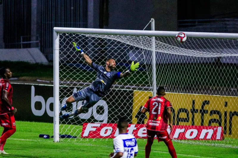 CRB bate o Confiança por 3 a 2 e conquista a primeira vitória em casa na Série B