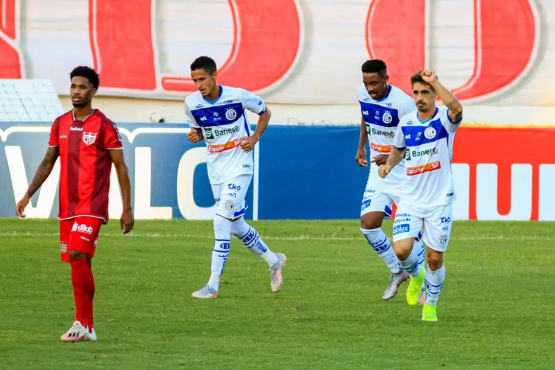 CRB bate o Confiança por 3 a 2 e conquista a primeira vitória em casa na Série B