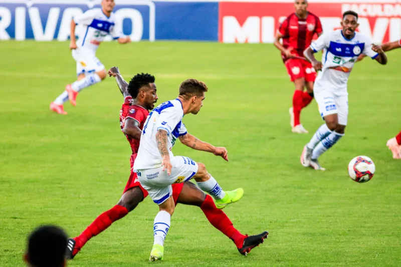 CRB bate o Confiança por 3 a 2 e conquista a primeira vitória em casa na Série B