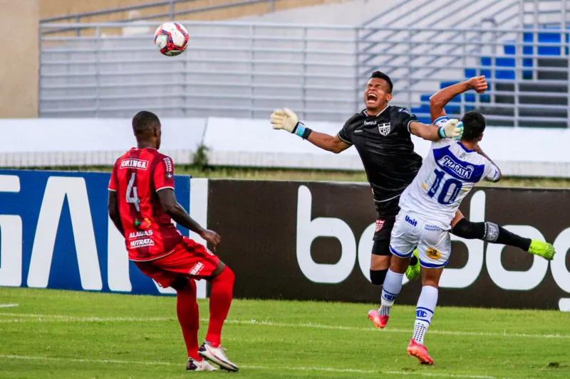 CRB bate o Confiança por 3 a 2 e conquista a primeira vitória em casa na Série B