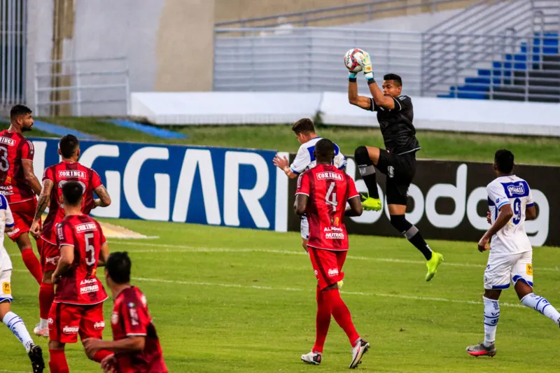 CRB bate o Confiança por 3 a 2 e conquista a primeira vitória em casa na Série B
