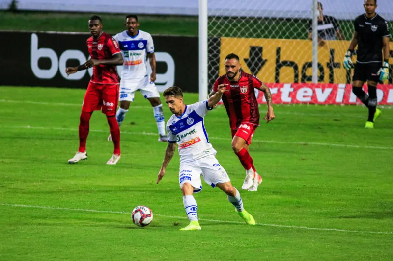 CRB bate o Confiança por 3 a 2 e conquista a primeira vitória em casa na Série B