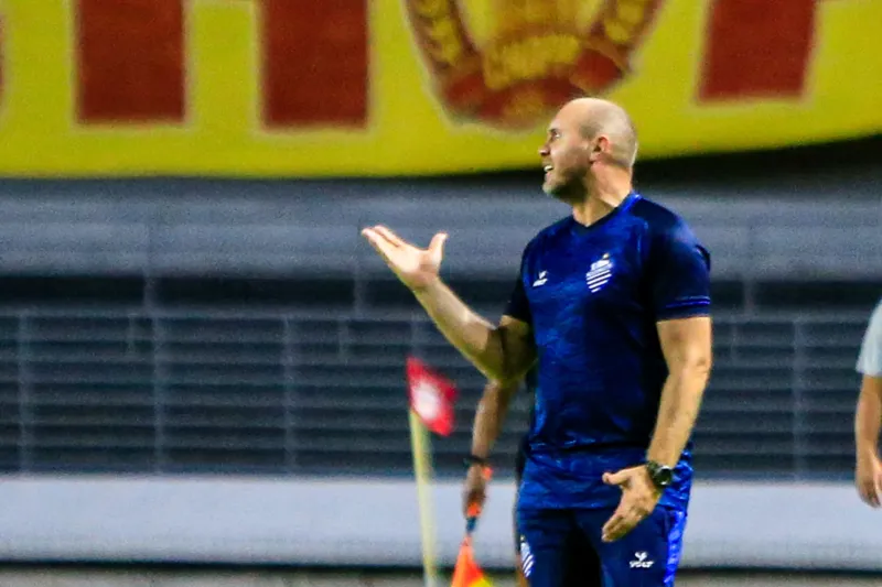 Mozart disse que o erro no lance do gol do CRB é um tipo de jogada que será corrigida