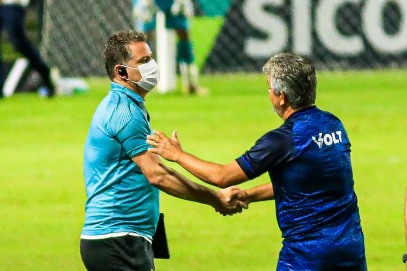 Em sua melhor apresentação nesta Série B, CSA atropela o líder Coritiba, no Rei Pelé: 3 a 0