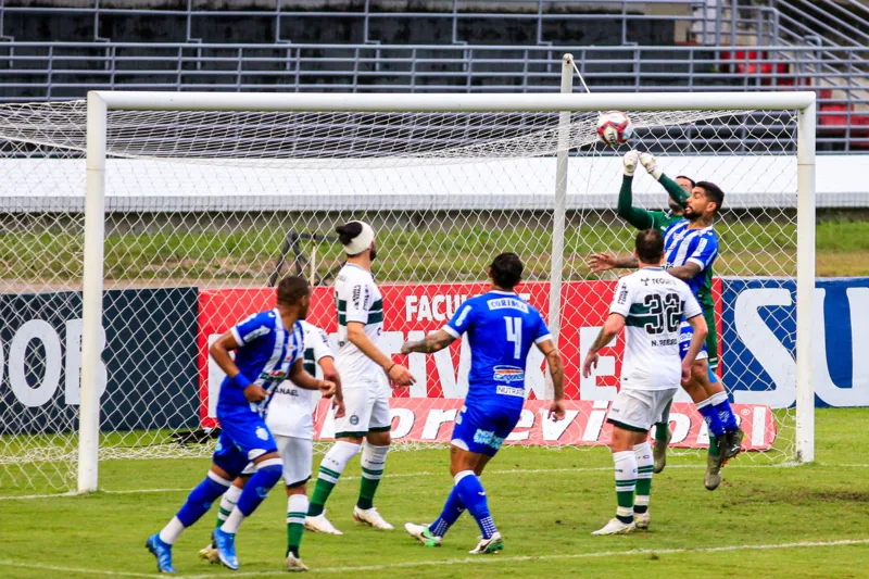 Em sua melhor apresentação nesta Série B, CSA atropela o líder Coritiba, no Rei Pelé: 3 a 0