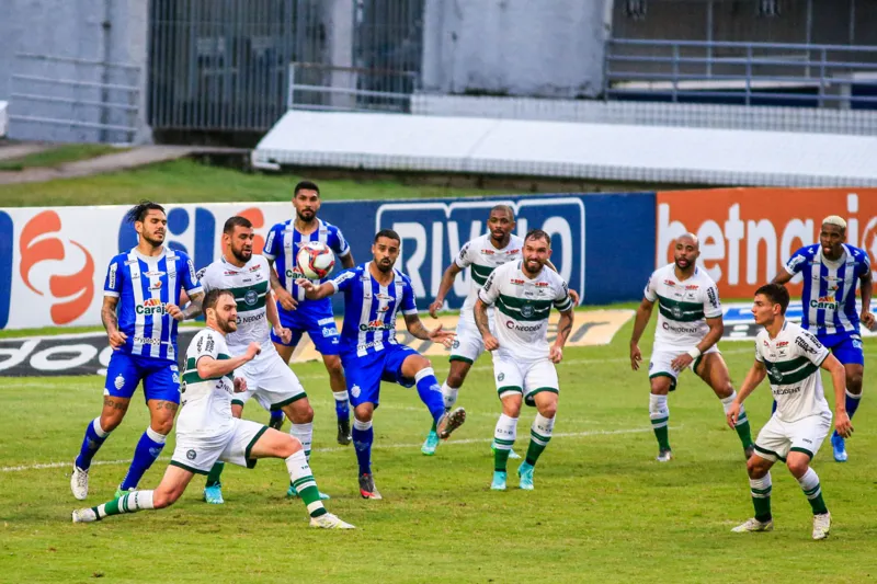 Em sua melhor apresentação nesta Série B, CSA atropela o líder Coritiba, no Rei Pelé: 3 a 0