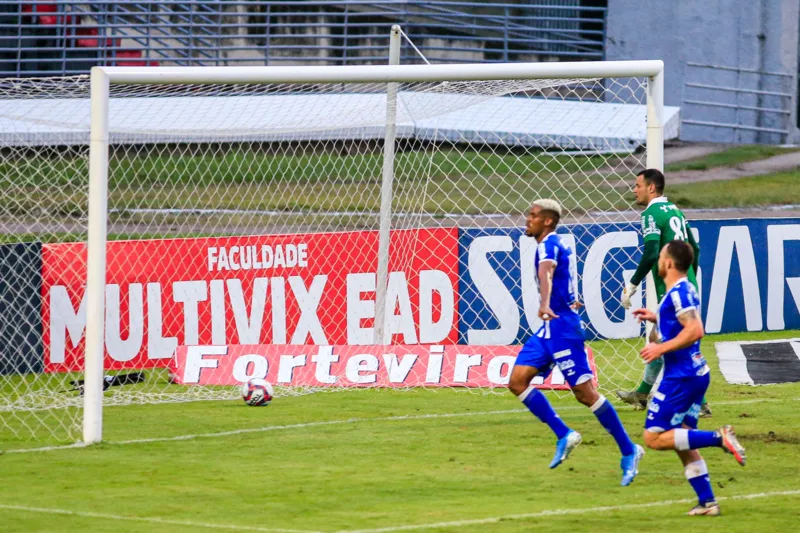 Em sua melhor apresentação nesta Série B, CSA atropela o líder Coritiba, no Rei Pelé: 3 a 0
