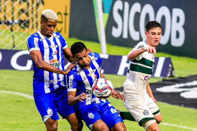 Em sua melhor apresentação nesta Série B, CSA atropela o líder Coritiba, no Rei Pelé: 3 a 0