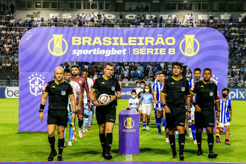 Em noite desastrosa, CSA perde para o Londrina e se aproxima do rebaixamento: 1 a 0