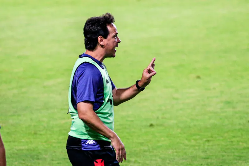 CRB ressurge nos minutos finais e consegue empate de 1 a 1 contra o Vasco