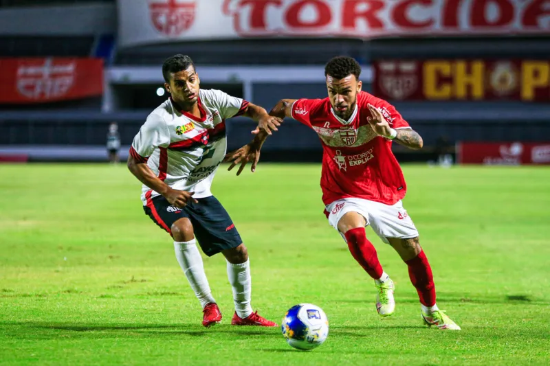 CRB bate o Moto Club por 2 a 0 e garante vaga na Copa do Nordeste 2022