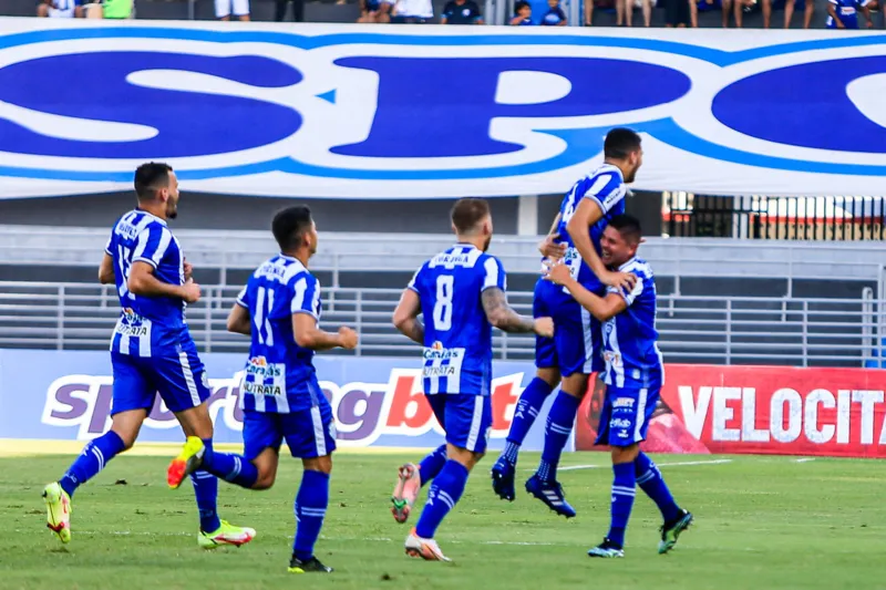 CSA vence o Náutico e encosta no Fortaleza, líder da Copa do Nordeste: 3 a 1