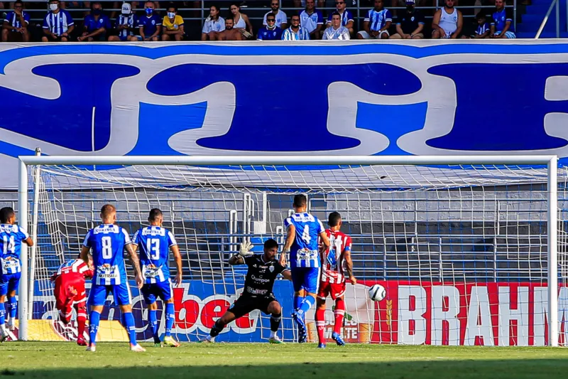 CSA vence o Náutico e encosta no Fortaleza, líder da Copa do Nordeste: 3 a 1