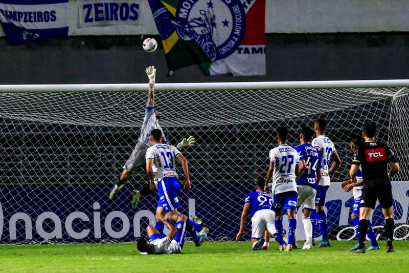 Goleiros foram o destaque do segundo tempo e mantiveram o empate por 1 a 1