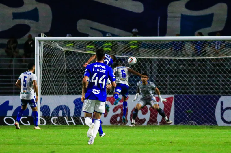 CSA reage no 2º tempo e arranca empate com o líder Cruzeiro, no Rei Pelé: 1 a 1