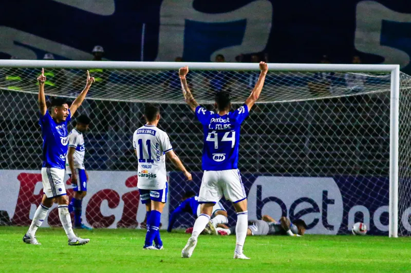 CSA reage no 2º tempo e arranca empate com o líder Cruzeiro, no Rei Pelé: 1 a 1