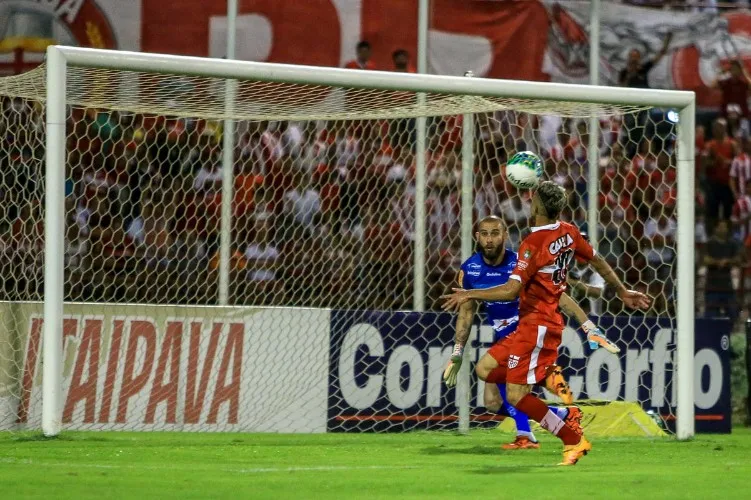 CRB e Tupi se enfrentaram no Estádio Rei Pelé