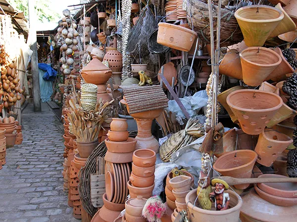 Prefeitura promete revitalizar área esquecida e dominada pelo comércio marginal no centro da capital