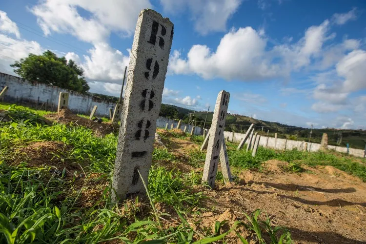 Cemitérios públicos de Maceió custam R$ 1 milhão/ano aos cofres públicos